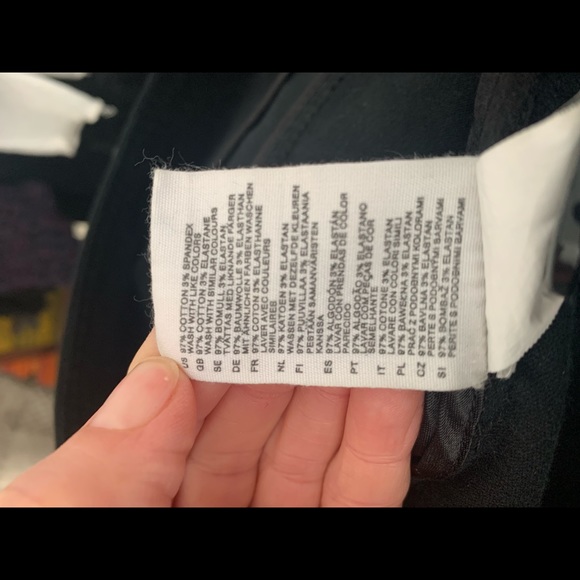 CLASSIC BLACK VELVET BLAZER - Picture 6 of 8